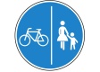 Getrennter Rad- und Gehweg